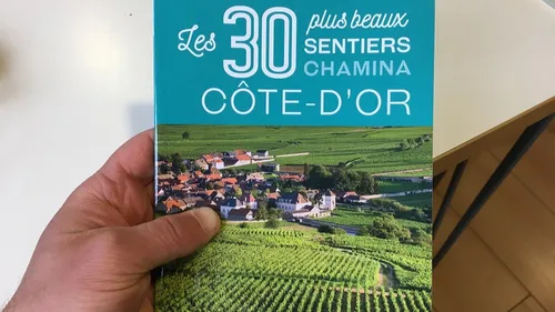 Un livre sur les plus beaux sentiers de Côte d’Or 